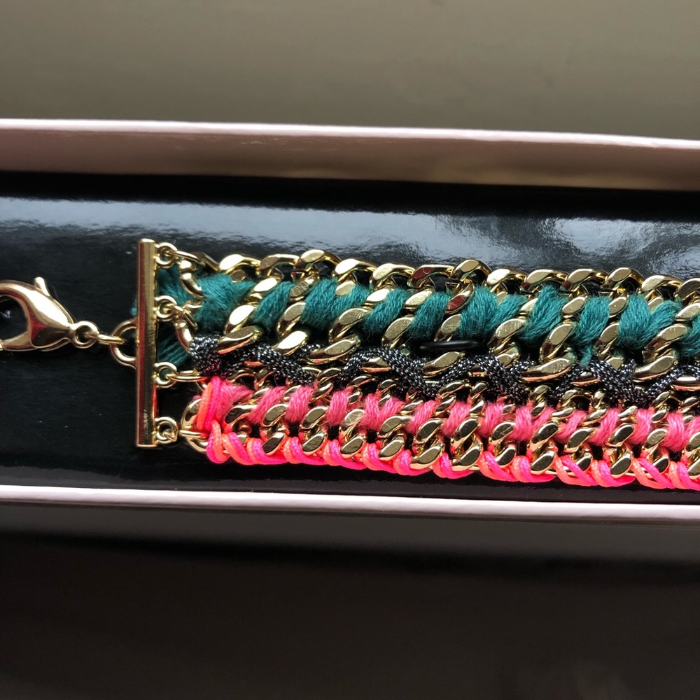 VS Embellished Bracelet